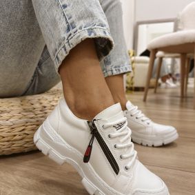 Women sneakers E562 - WHITE