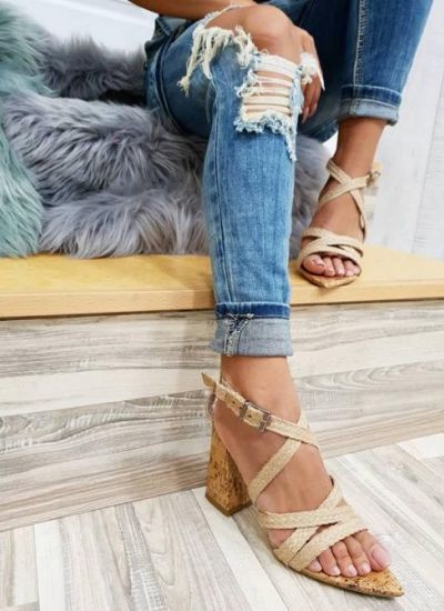 SPIKE KNITTED SANDALS WITH THICK HEEL - BEIGE 