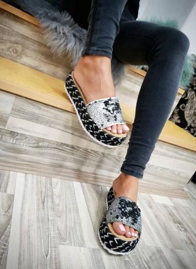 STRASS SLIPPERS WITH A HIGH SOLE - SILVER / BLACK