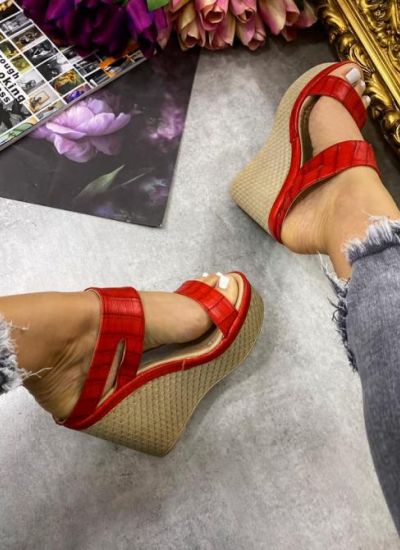 CROC PATTERN WEDGE MULES - RED