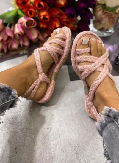 PLETENE SANDALE NA PRST - ROZE