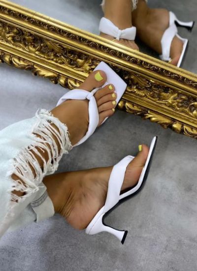 FLIP FLOP MULES WITH THIN HEEL - WHITE