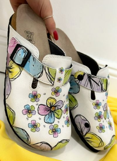 Patterned women clogs A043 - FLORAL - WHITE