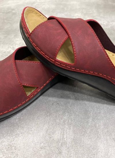 ANATOMICAL CROSS STRAP SLIPPERS  - MAROON