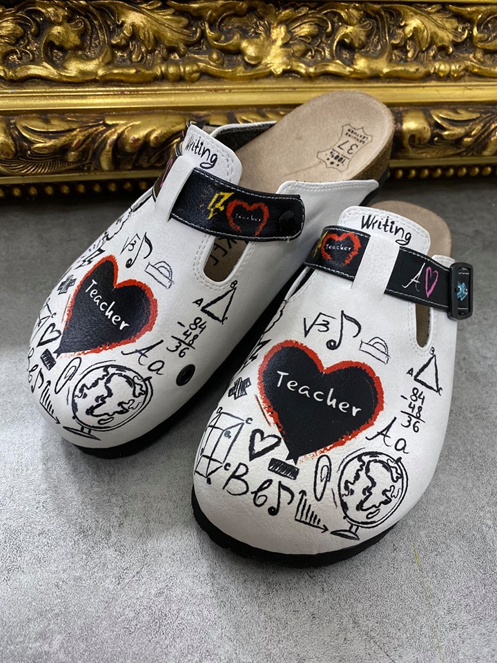 teacher clogs