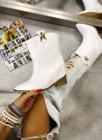 SPIKE COWGIRL BOOTS WITH HIDDEN HEEL - WHITE