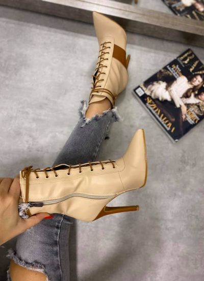 POINTED LACE UP ANKLE BOOTS WITH THIN HEEL - BEIGE/CAMEL