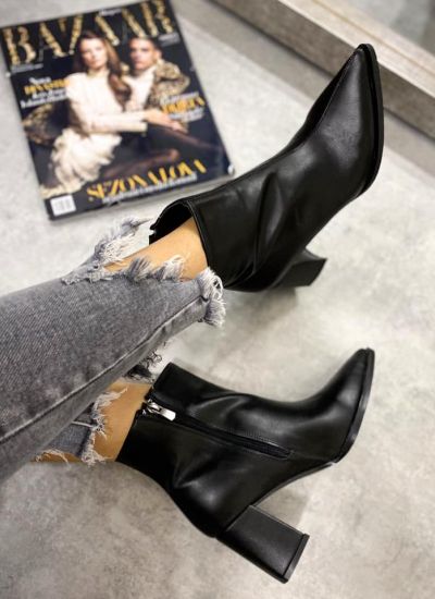 POINTED ANKLE BOOTS WITH BLOCK HEEL - BLACK