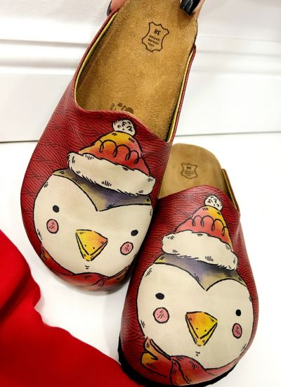 Patterned women clogs A070 - PENGUIN - RED