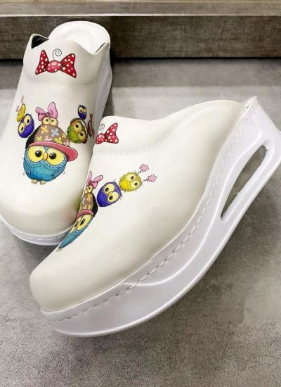 Patterned women clogs AIRMAX OWLS - WHITE