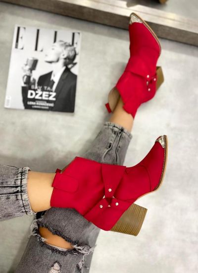 VELOUR POINTED COWGIRL BOOTS WITH THICK HEEL AND RIVETS  - RED