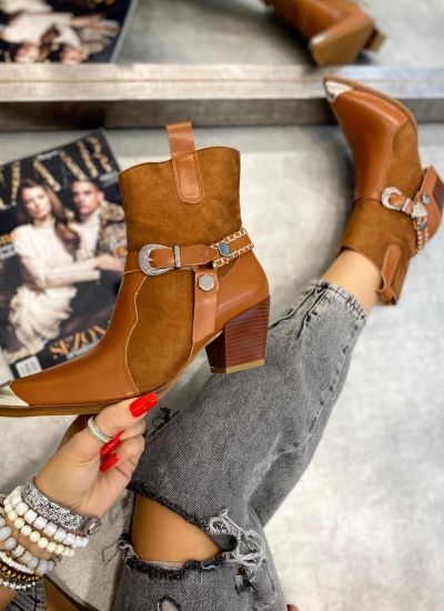 COW GIRL BOOTS WITH BELT AND THICK HEEL - CAMEL