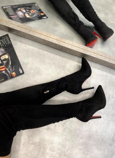 POINTED THIGH - HIGH BOOTS WITH THIN HEEL - BLACK