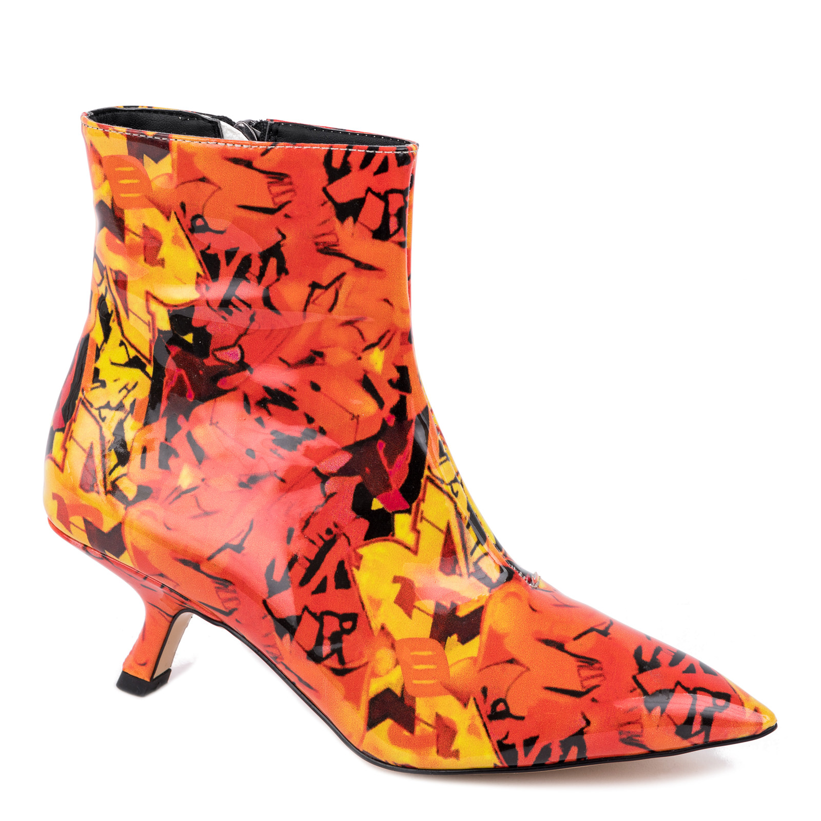 PATENT POINTED ANKLE BOOTS WITH INSCRIPTION - ORANGE