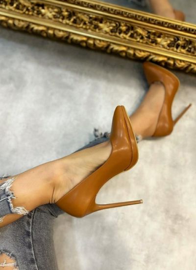STILETTO SHOES WITH THIN HEEL - CAMEL