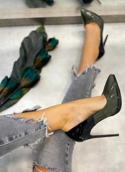 PATENT STILETTO SHOES WITH THIN HEEL - BLACK/GREEN