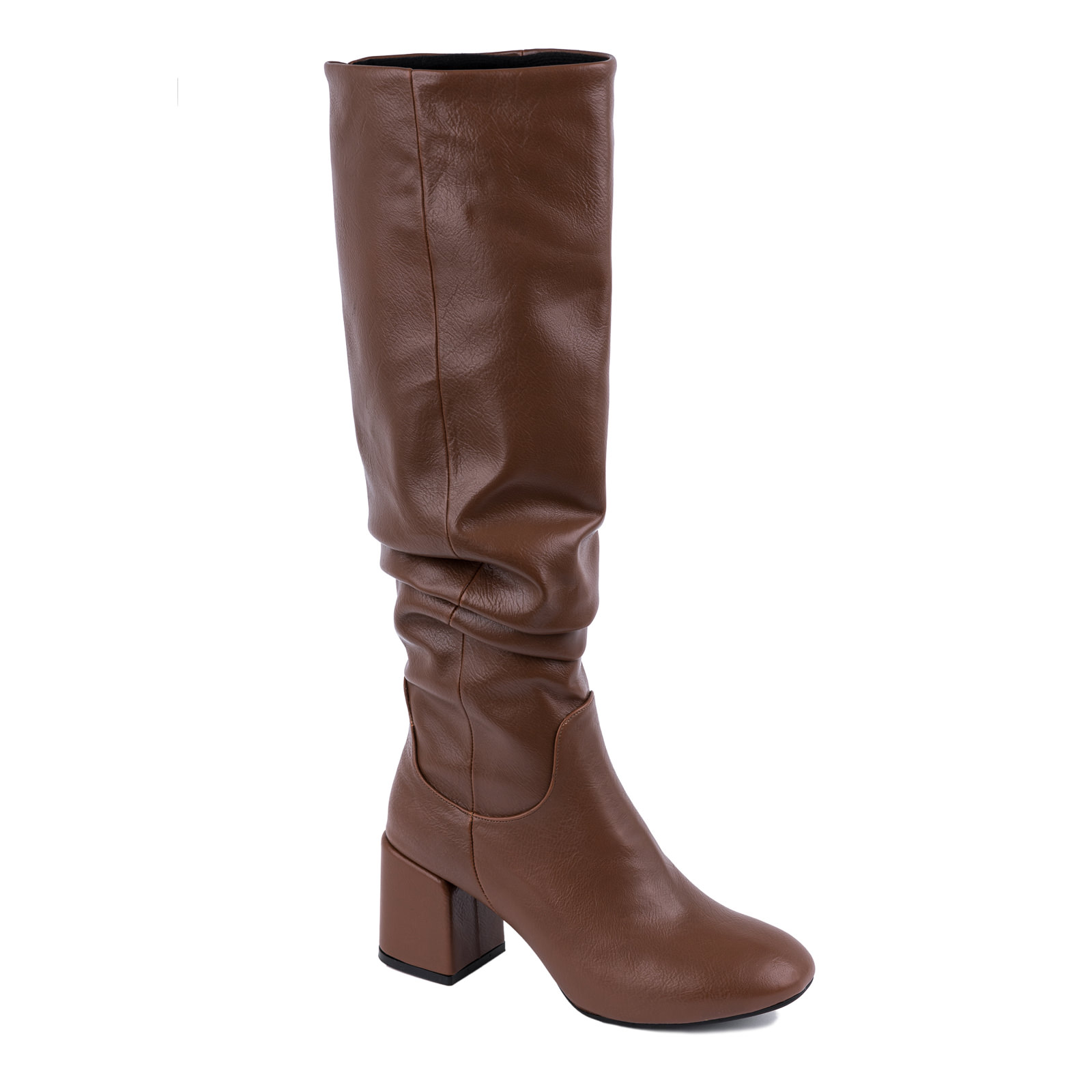 HIGH WRINKLED BOOTS WITH BLOCK HEEL - BROWN