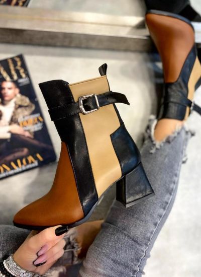 ANKLE BOOTS WITH BELT AND BLOCK HEEL - BLACK/CAMEL