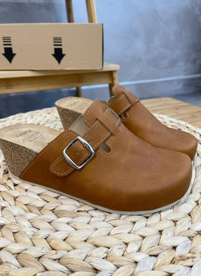ANATOMIC LEATHER CLOGS WITH BELT AND HIGH SOLE  VESNA - CAMEL
