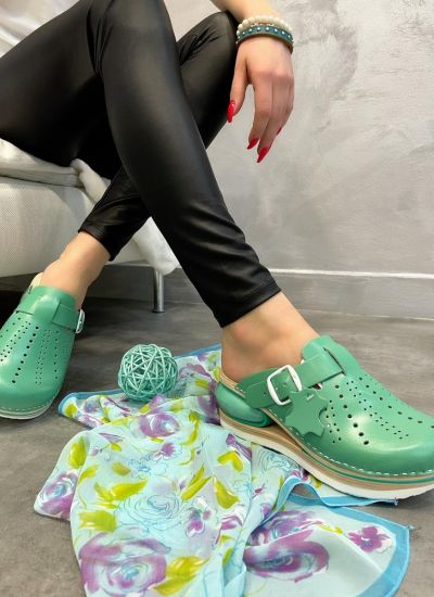 AIR LEATHER CLOGS WITH BELT - GREEN