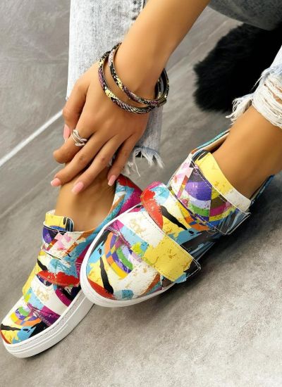 COLORFUL SNEAKERS WITH VELCRO BAND