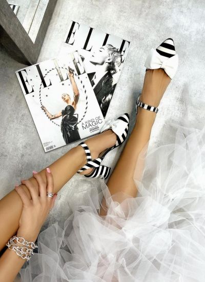 SANDALS WITH STRAPS AND WHITE BOW  - BLACK/WHITE