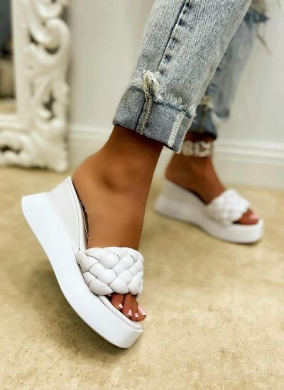 WEDGE KNITTED SLIPPERS - WHITE