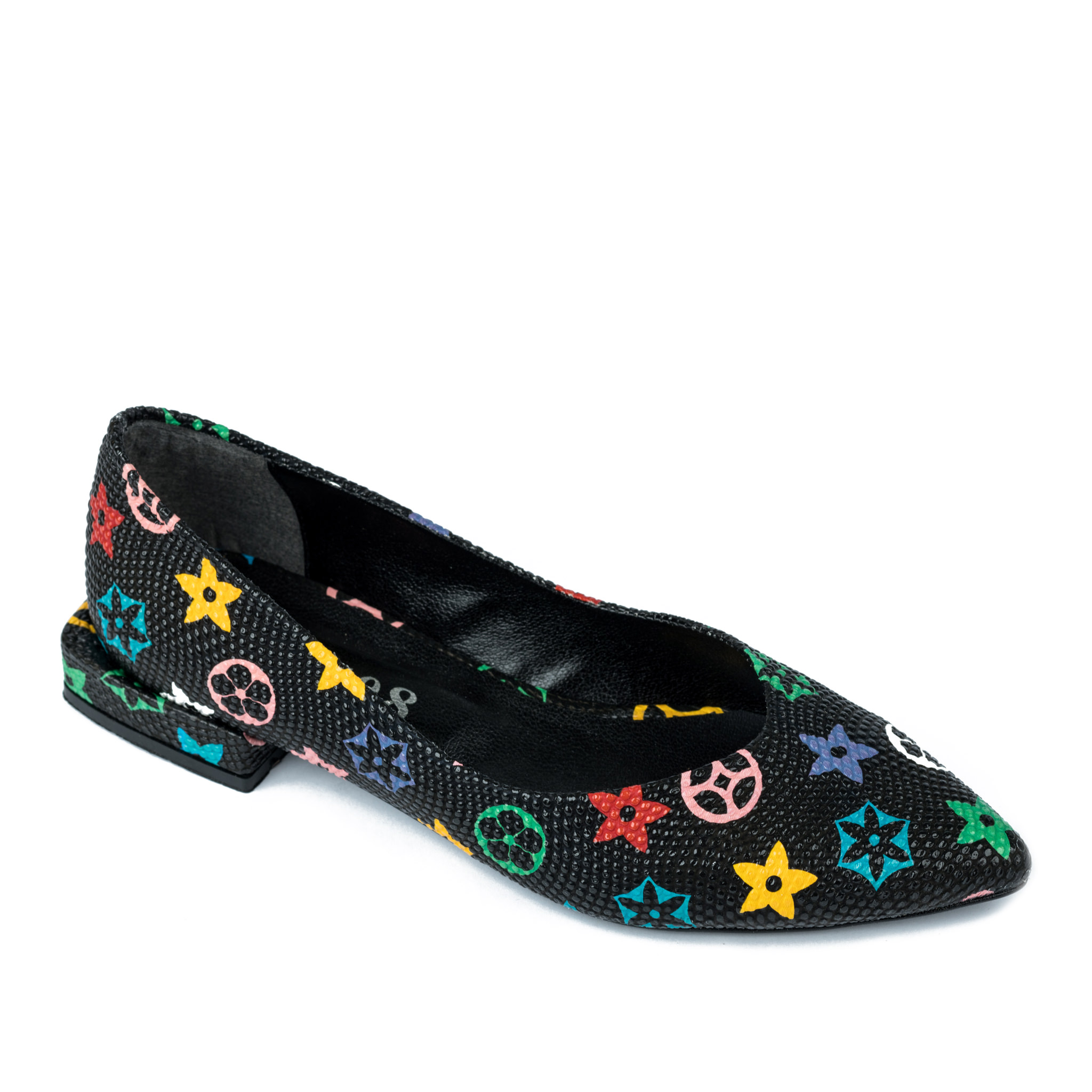 POINTED FLATS WITH PRINT - BLACK