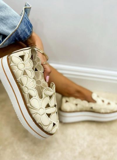 HIGH SOLE SHOES WITH FLOWER PRINT - BEIGE